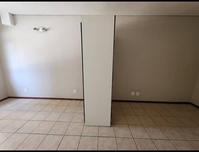 1 BEDROOM PROPERTY TO RENT IN BRAAMFONTEIN